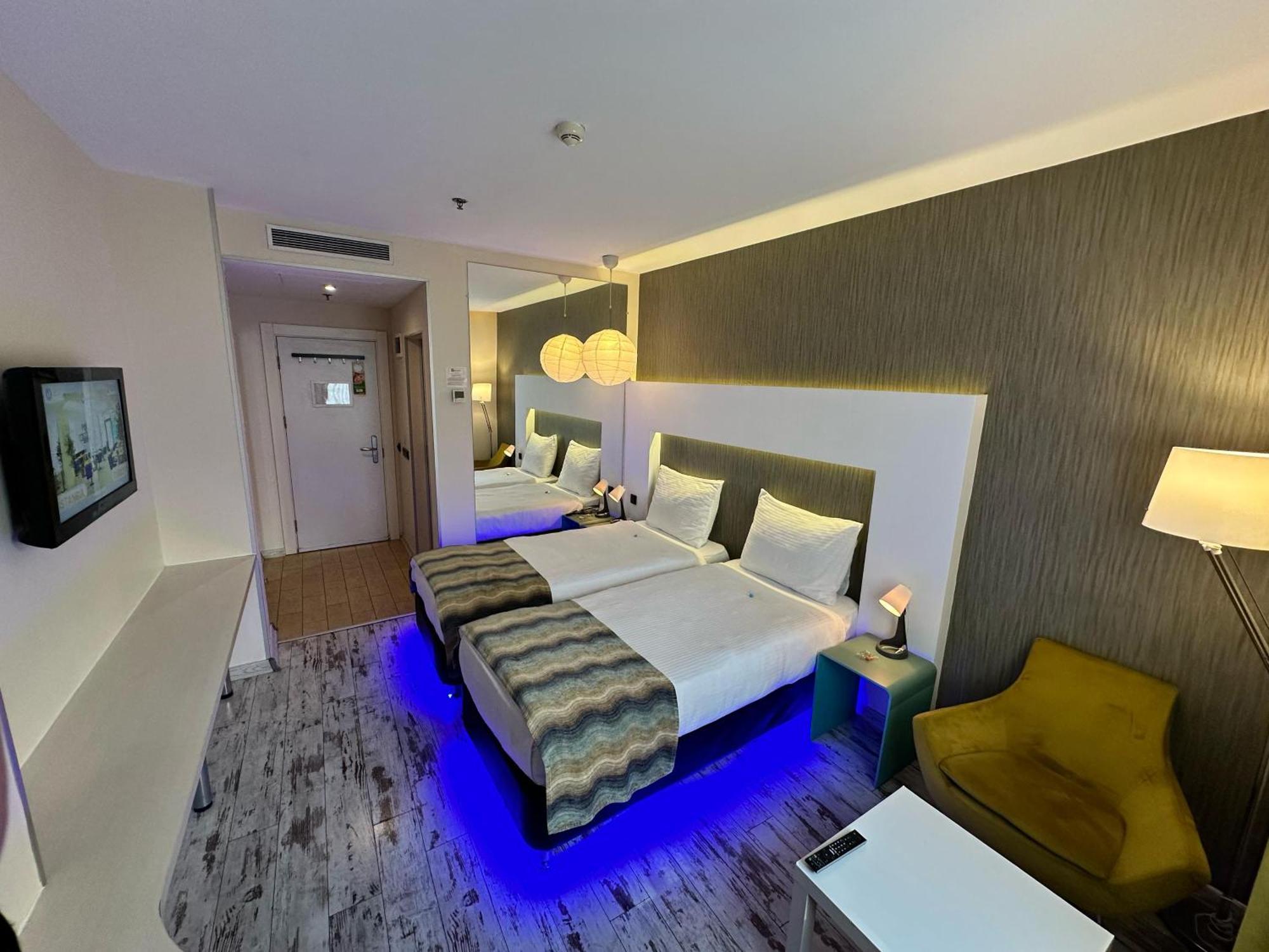 Tempo Hotel 4Levent Estambul Exterior foto